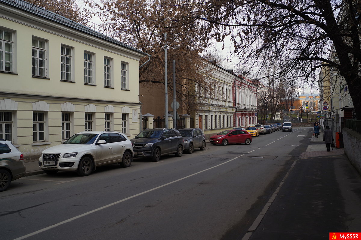 Гагаринский переулок