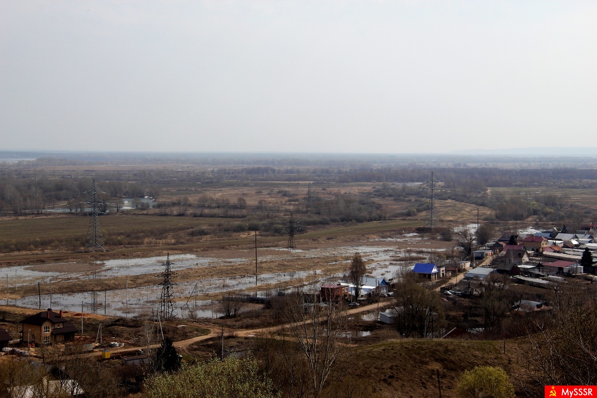 Апрель