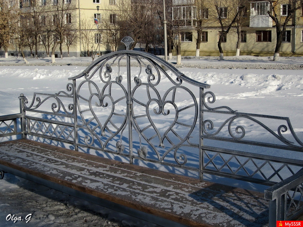 СКАМЕЙКА ВЛЮБЛЁННЫХ