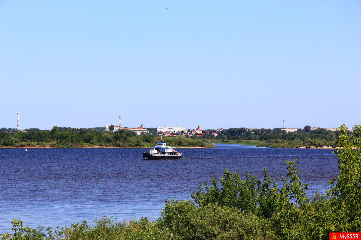 На Волге