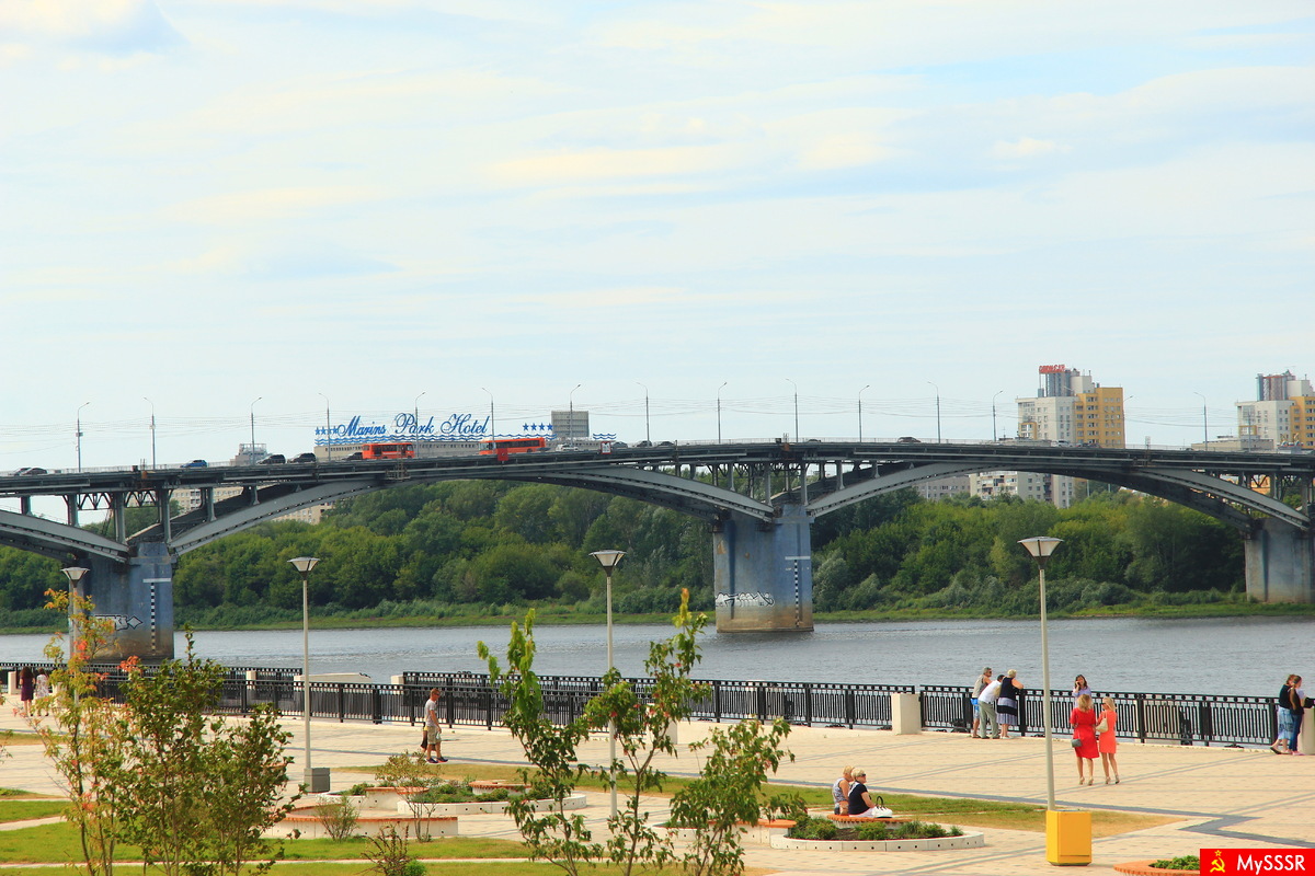 Вид Канавинского моста с Нижневолжской набережной