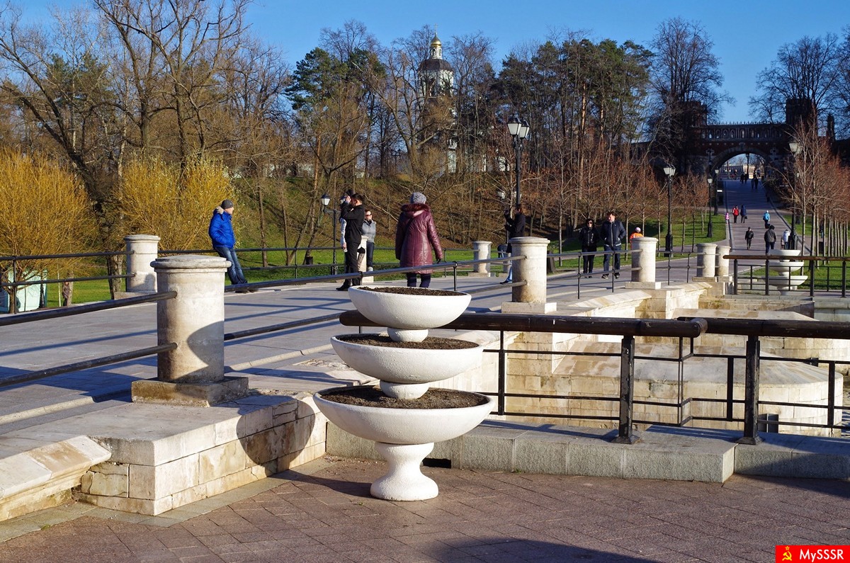 В парке Царицыно