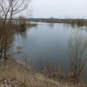 Апрель