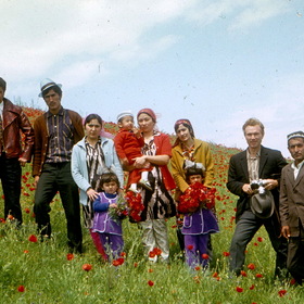  1975    