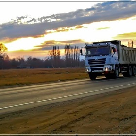 Город