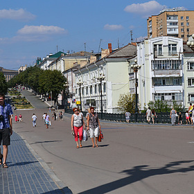 Город
