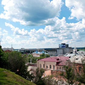 Город