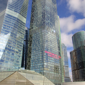 Москва сити из окна авто
