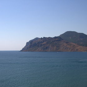 Карадаг и море