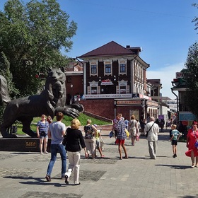 Иркутск. Памятники