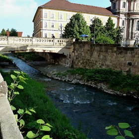   .  (Eger) .