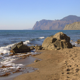Карадаг и море